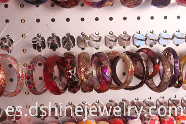 Fashion Acrylic Bangles